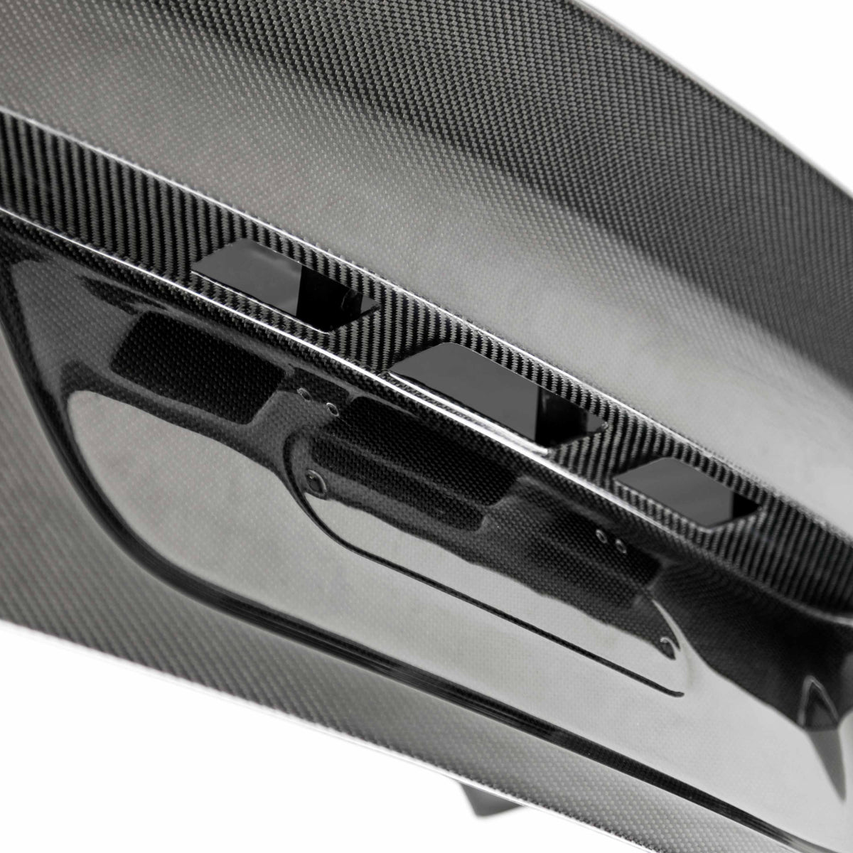 Seibon CSL-Style Carbon Fiber Trunk Lid for 1997-2003 BMW E39