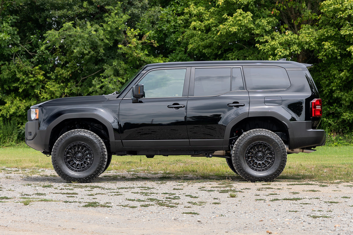 Rough Country 3.5 Inch Lift Kit | Toyota Land Cruiser 4WD (2024-2026)