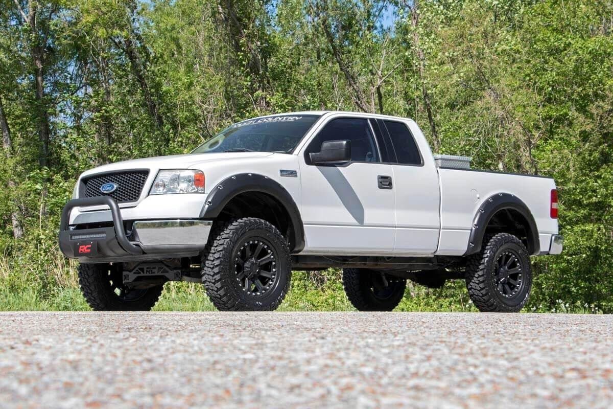 Rough Country 4 Inch Lift Kit | Ford F-150 2WD (2004-2008)
