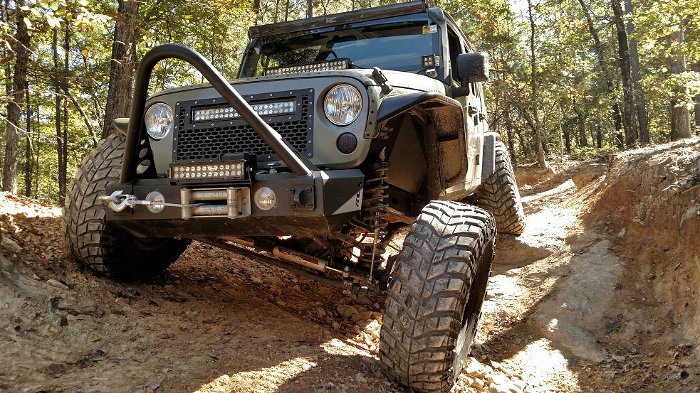Rough Country 4 Inch Lift Kit | 4-Door | X-Series | Jeep Wrangler JK 2WD/4WD (2007-2018)